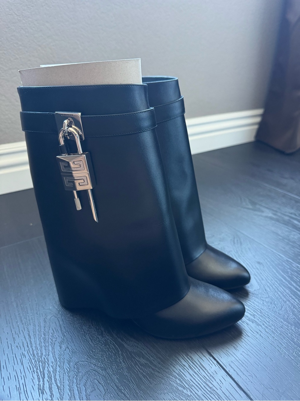 Givenchy Shark Lock Leather Ankle Boots Black Silver 4G Padlock Size 42
